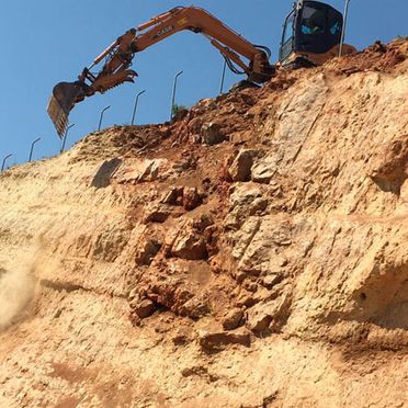 Excavaciones y Transportes EXMO 2019 movimiento de tierra